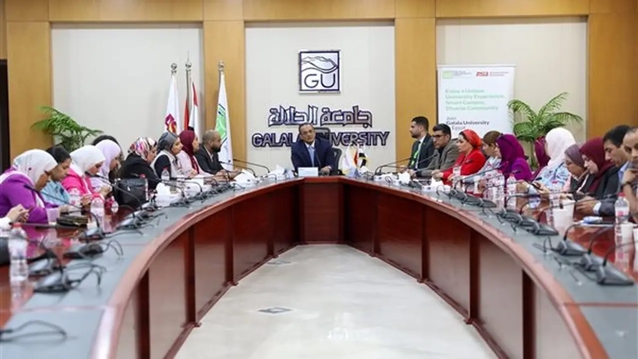 جامعة الجلالة الأهلية تستعرض إنجازاتها وخططها المستقبلية