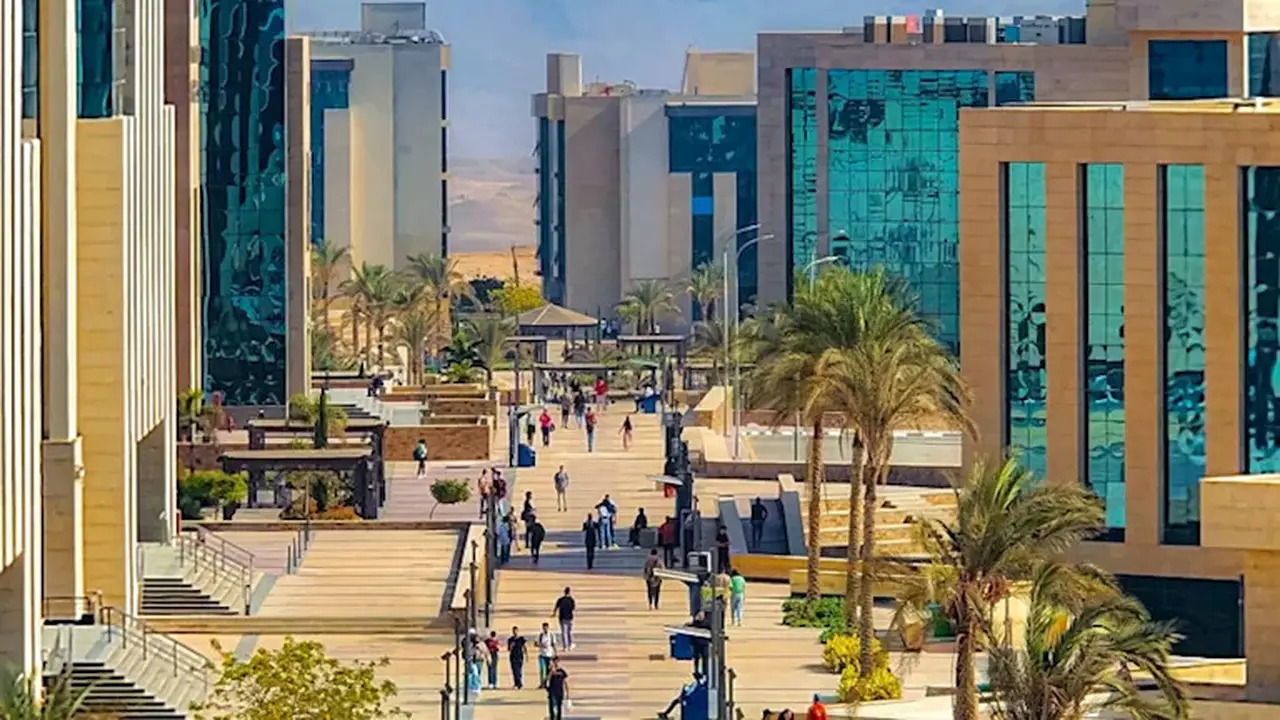 جامعة الجلالة تعلن مصروفات العام الدراسي الجديد وبرامج الشهادات المزدوجة مع جامعة أريزونا