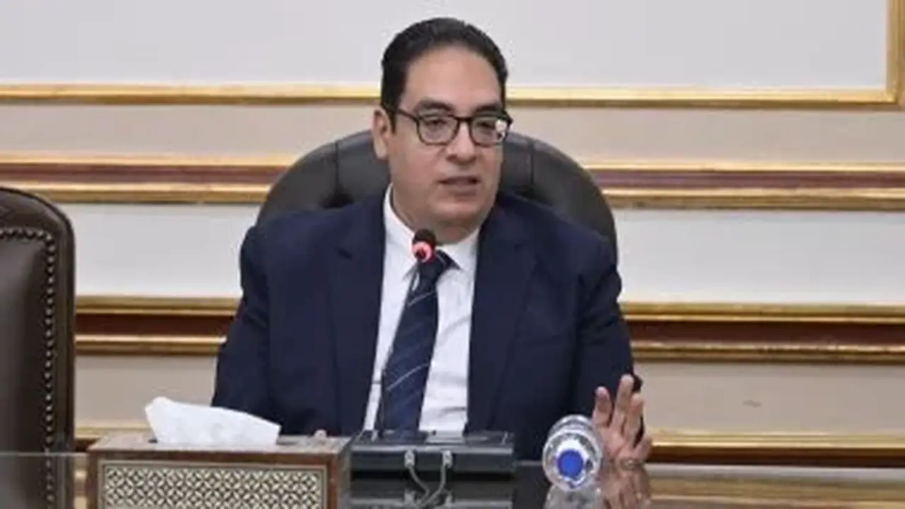 جامعة القاهرة تطلق قافلة متخصصة للكشف المبكر عن سرطان الثدي