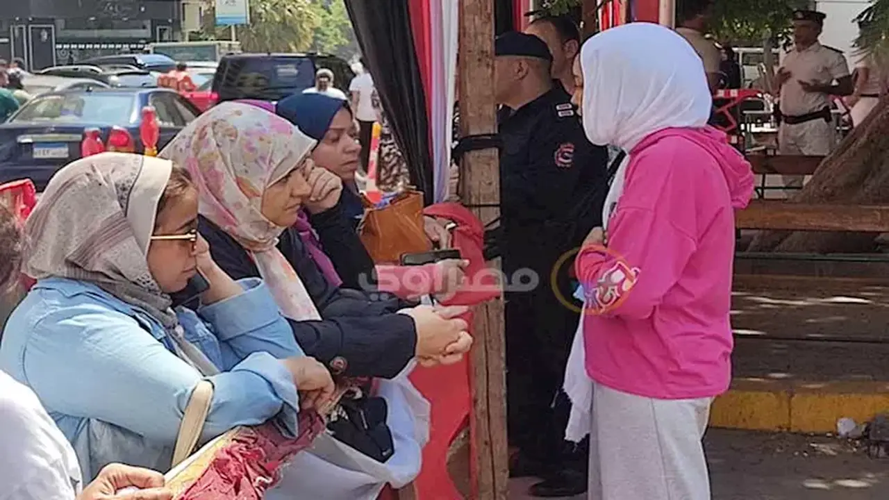 جدل حول امتحان الرياضيات البحتة: معلم يصف 7 درجات بالأصعب وأولياء الأمور يشيرون إلى قلة الوقت