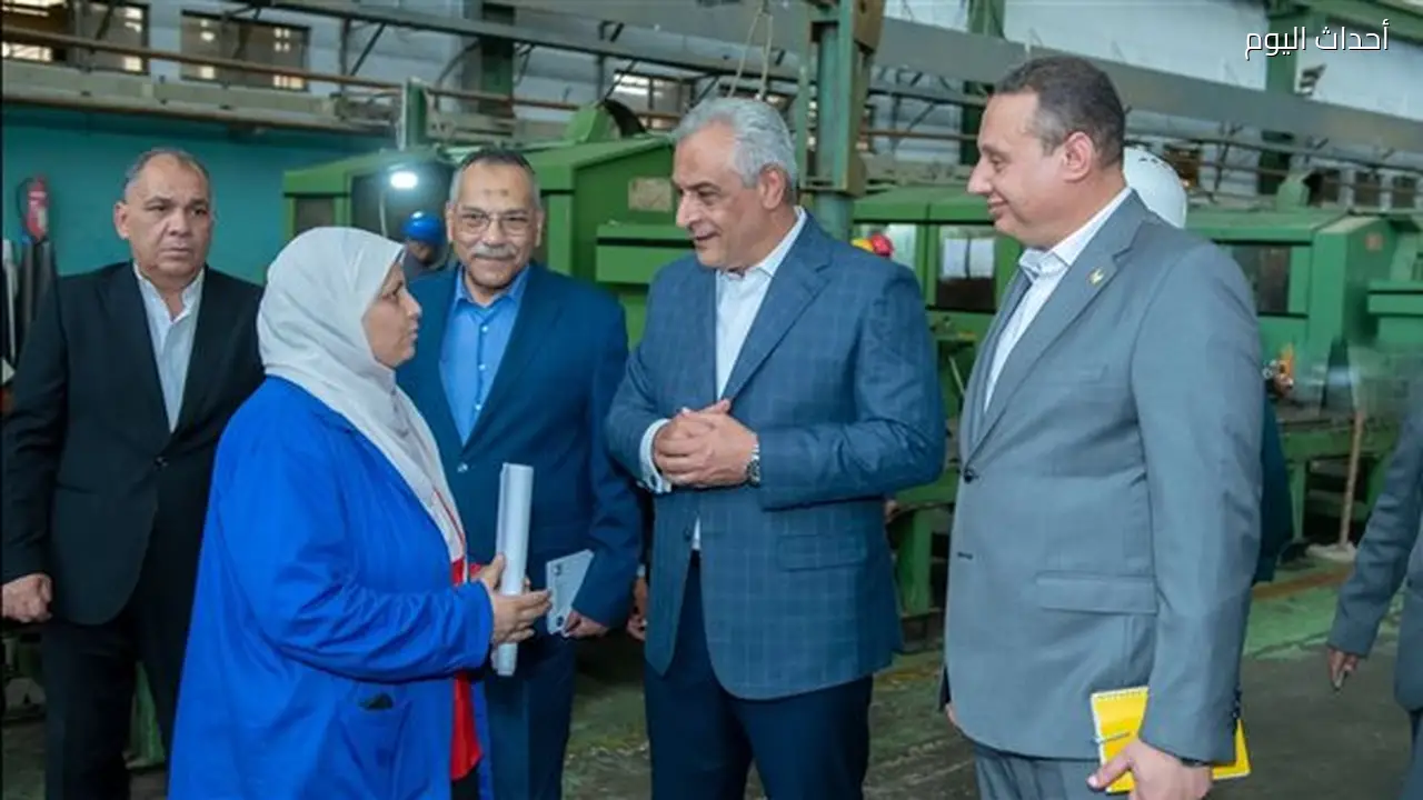 وزير الإنتاج الحربي يتفقد شركة حلوان للصناعات الهندسية ويثني على إنجازاتها غير المسبوقة
