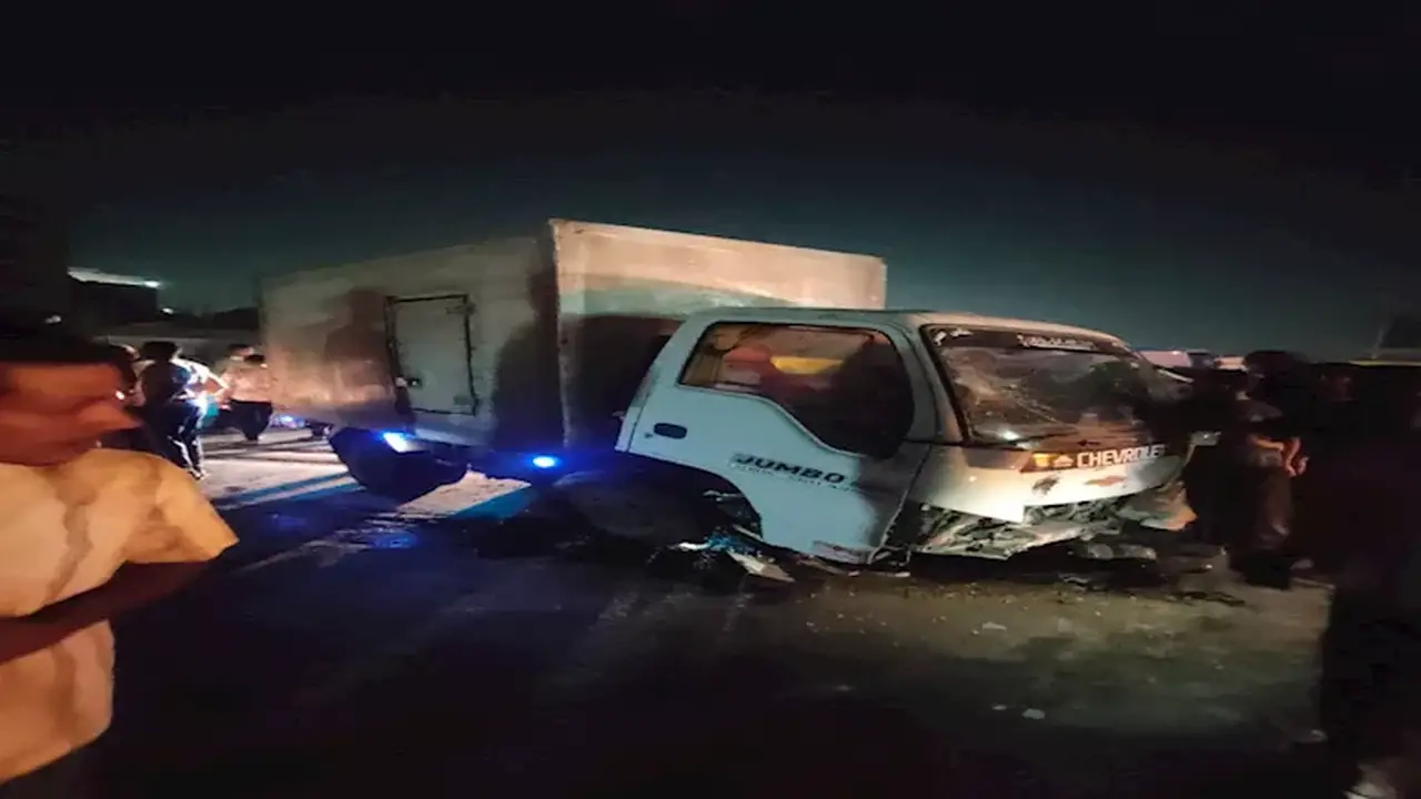 حادث مروع أعلى نهر النيل: سيارة نصف نقل تدهس أشخاصًا وتسبب في وفاة 3