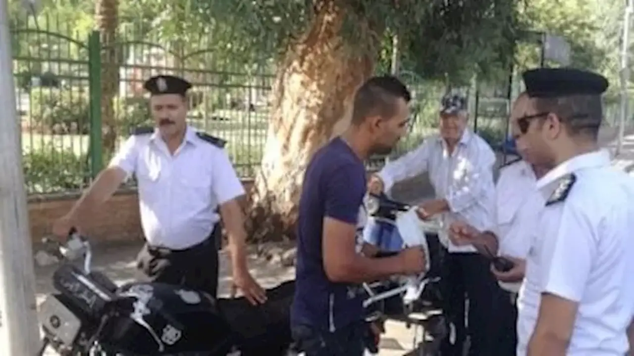حبس وغرامة وسحب رخصة.. تعرف على عقوبة الاستعراض بالموتوسيكلات