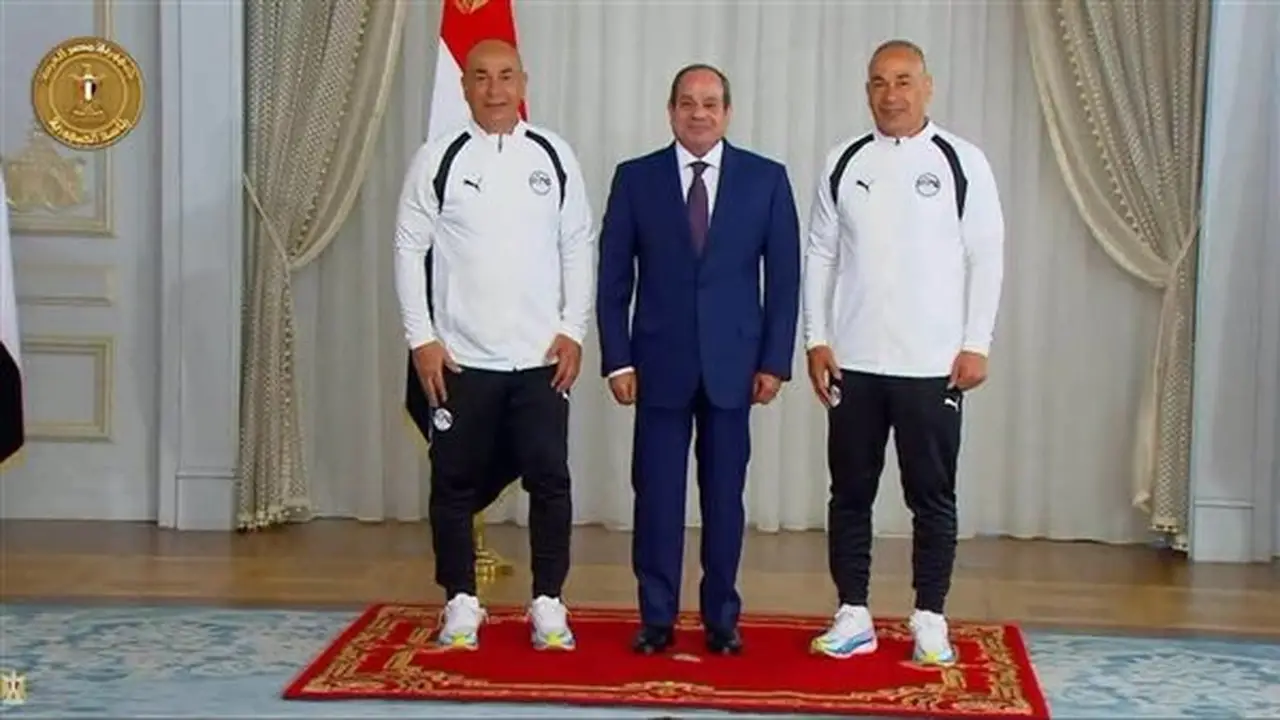 حسام حسن: الرئيس السيسي قدوة لنا خلال تكريم منتخب مصر