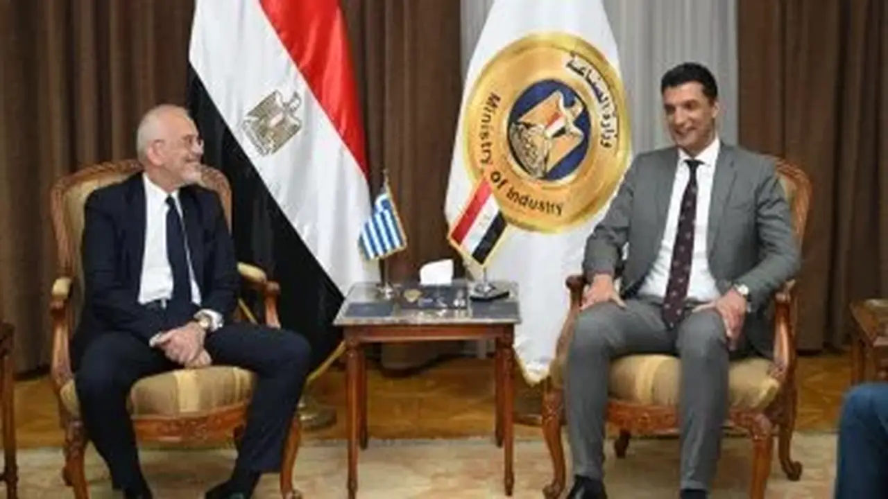 خالد هاشم: تعزيز مكانة مصر كمركز إقليمي للتصنيع والتصدير