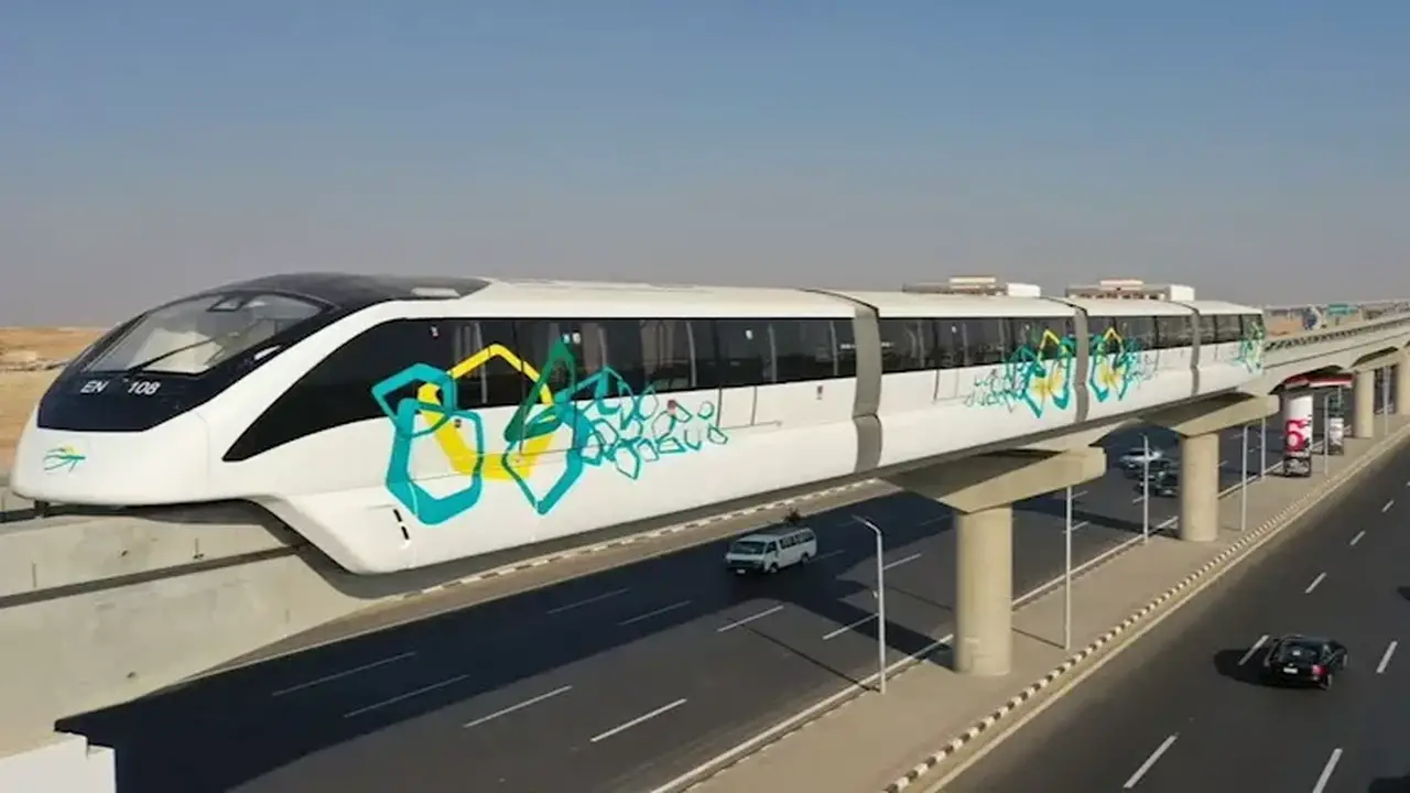 خدمة مجانية لمونوريل العاصمة الجديدة لتسهيل وصول مشجعي مباراة مصر والأرجنتين