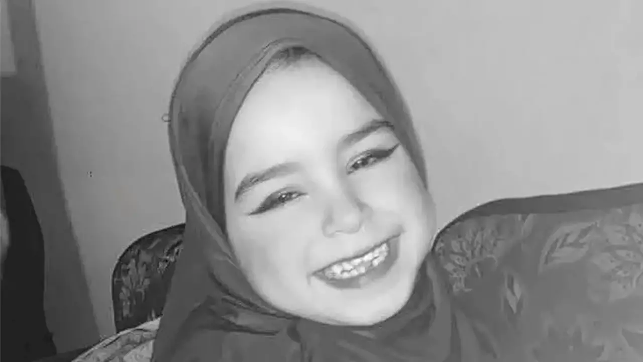 مأساة في بنها: الطفلة وعد تفارق الحياة بعد دهسها أثناء تصوير زي المدرسة