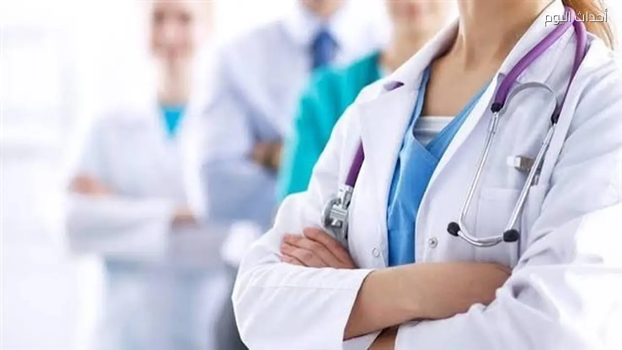 تحرك برلماني لمعالجة أزمة نقص الأطباء بدلاً من خفض أعداد القبول بكليات الطب