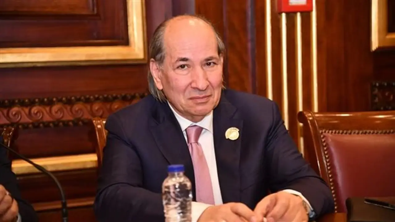 د. خالد قنديل: هل تكفي إقالة مدير مستشفى لإنهاء الأزمة الصحية؟
