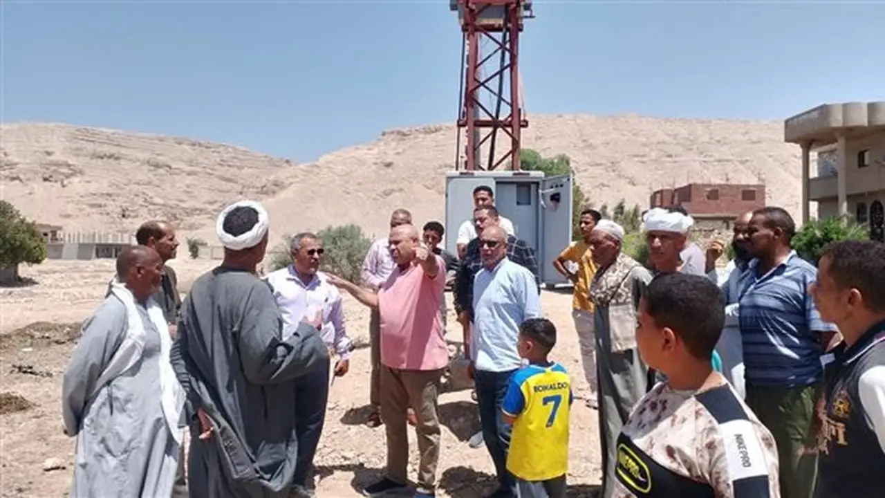 بدء إجراءات توصيل الكهرباء لـ 50 منزلاً بعزبة يوسف في أسيوط