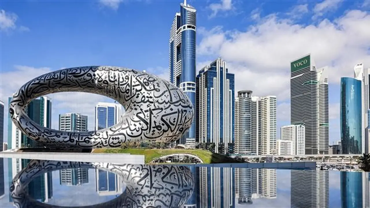دبي تنفي مزاعم دوي انفجارات في وسط المدينة بشكل رسمي