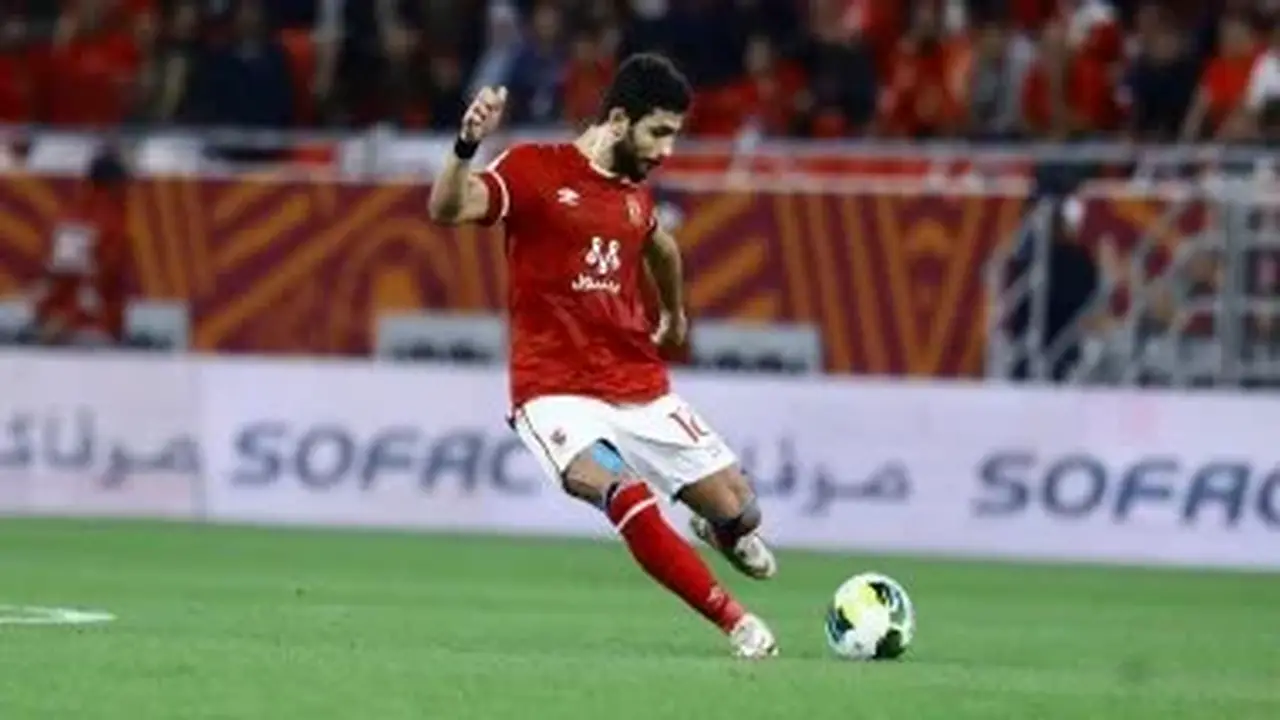الأهلي يكرم أيمن أشرف في ذكرى يوم الوفاء بحضور كولر