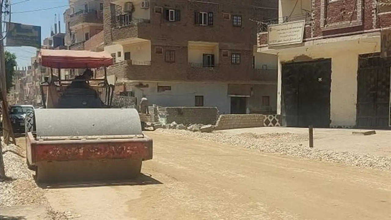 رئيس مركز الطود بالأقصر: بدء رفع كفاءة الطريق الزراعي السريع “مصر – أسوان”