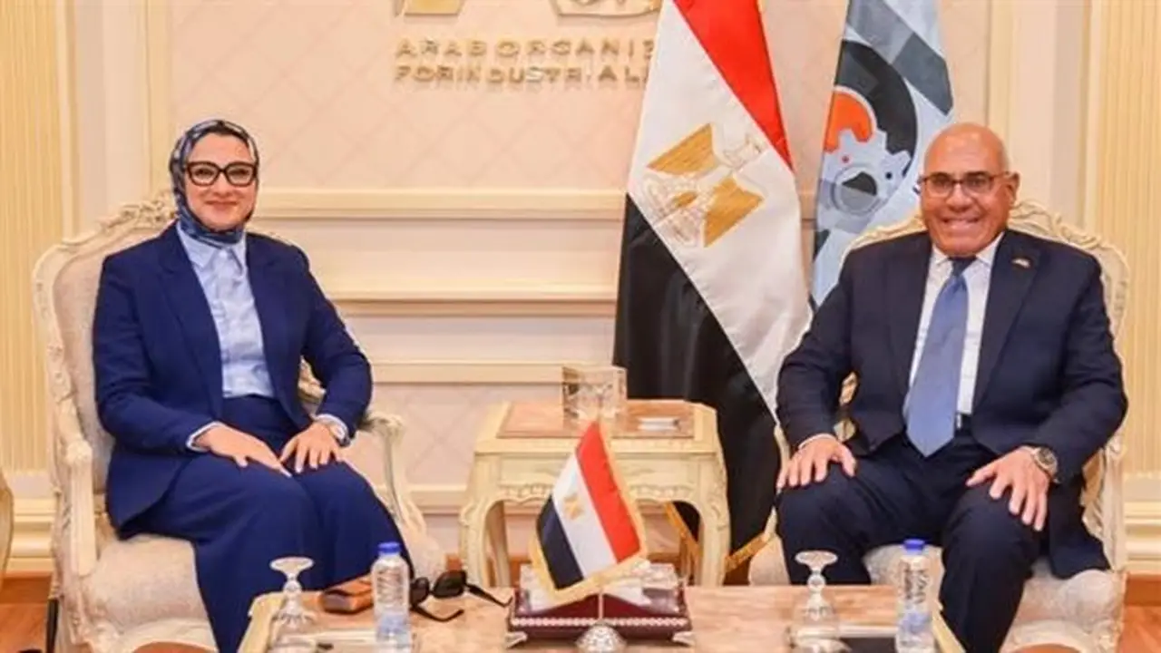 رئيس الهيئة العربية للتصنيع يبرز أهمية التصنيع خلال لقائه بمحافظ الوادي الجديد