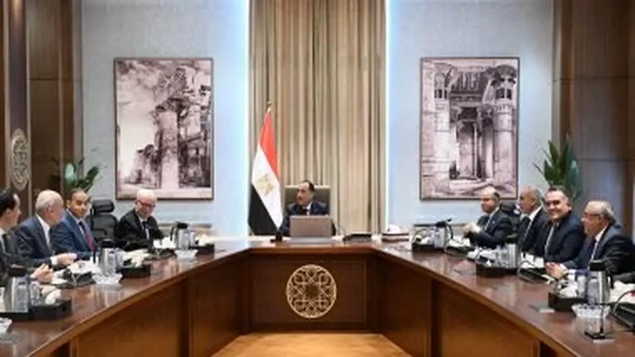 رئيس الوزراء يستعرض جهود تعزيز بيئة الاستثمار في شبه جزيرة سيناء