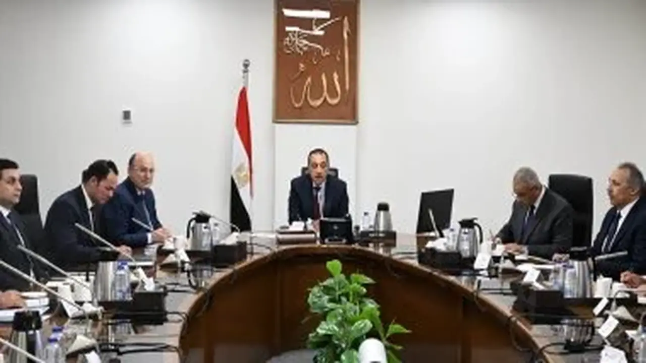 رئيس الوزراء يوجه بتقييم شامل لشركة طنطا للكتان والزيوت