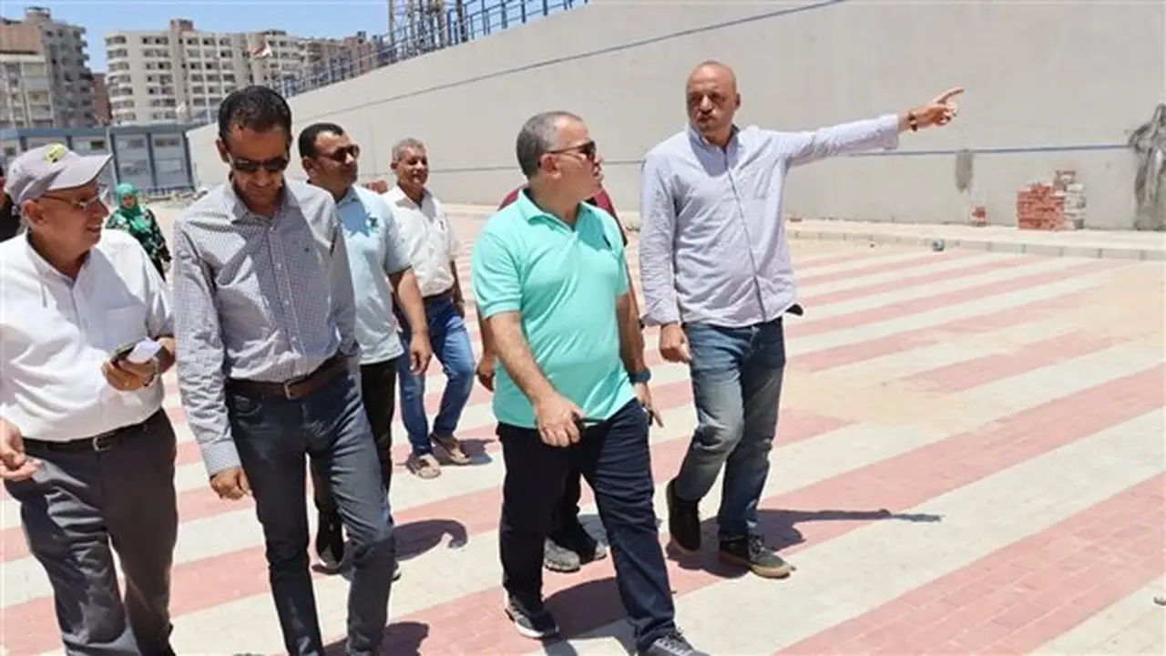 رئيس شركة مياه الفيوم يتفقد تجارب التشغيل بمحطتي قحافة والعزب الجديدة