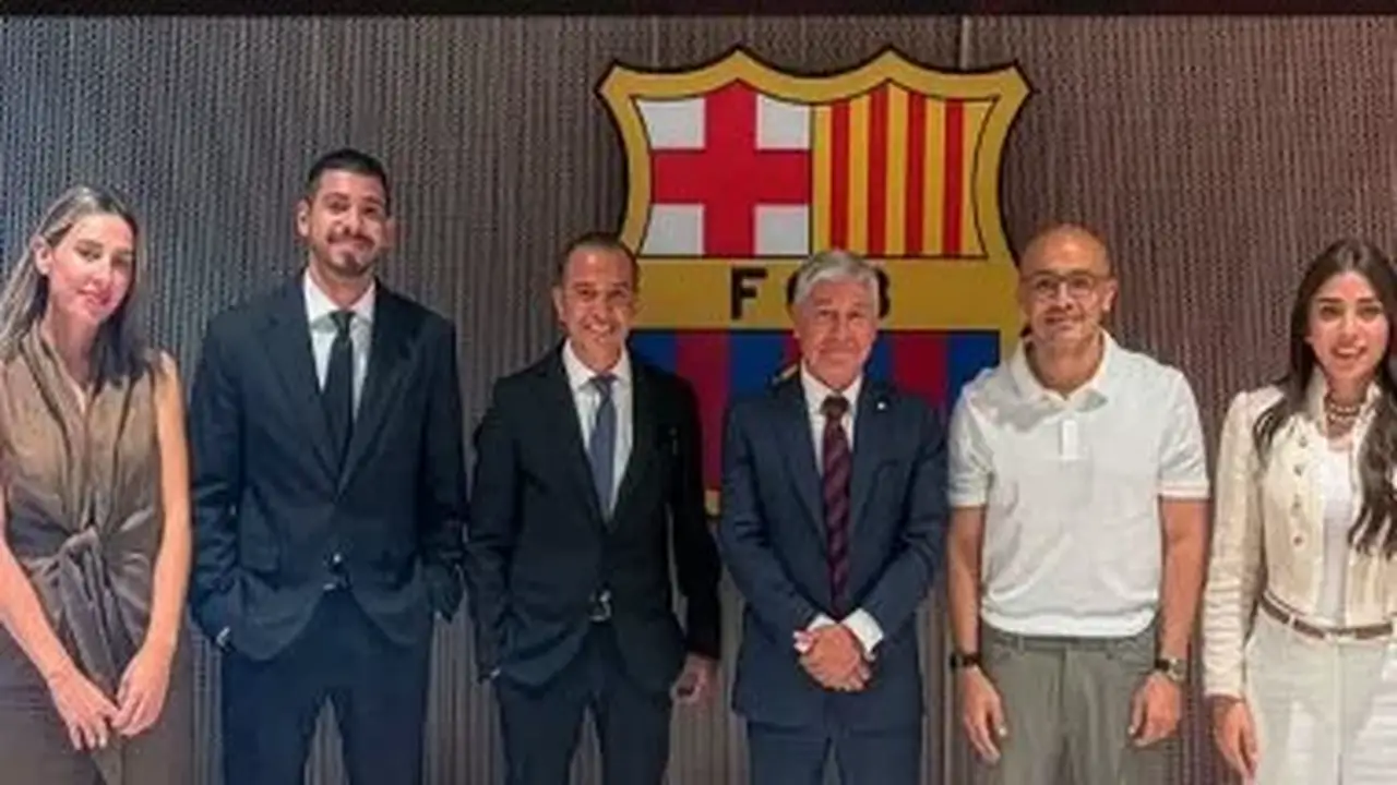 الأهلي يواجه برشلونة في 19 أغسطس المقبل في إسبانيا