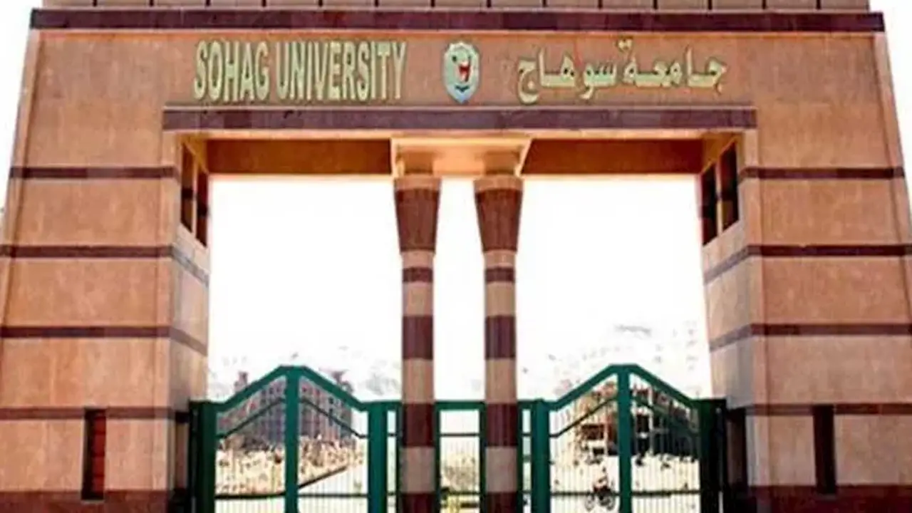 رسوب 65.77% من طلاب الفرقة الأولى بكلية طب الأسنان في سوهاج: تفاصيل القصة
