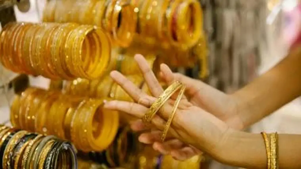 تحديثات أسعار الذهب اليوم: عيار 21 والمستجدات الاقتصادية