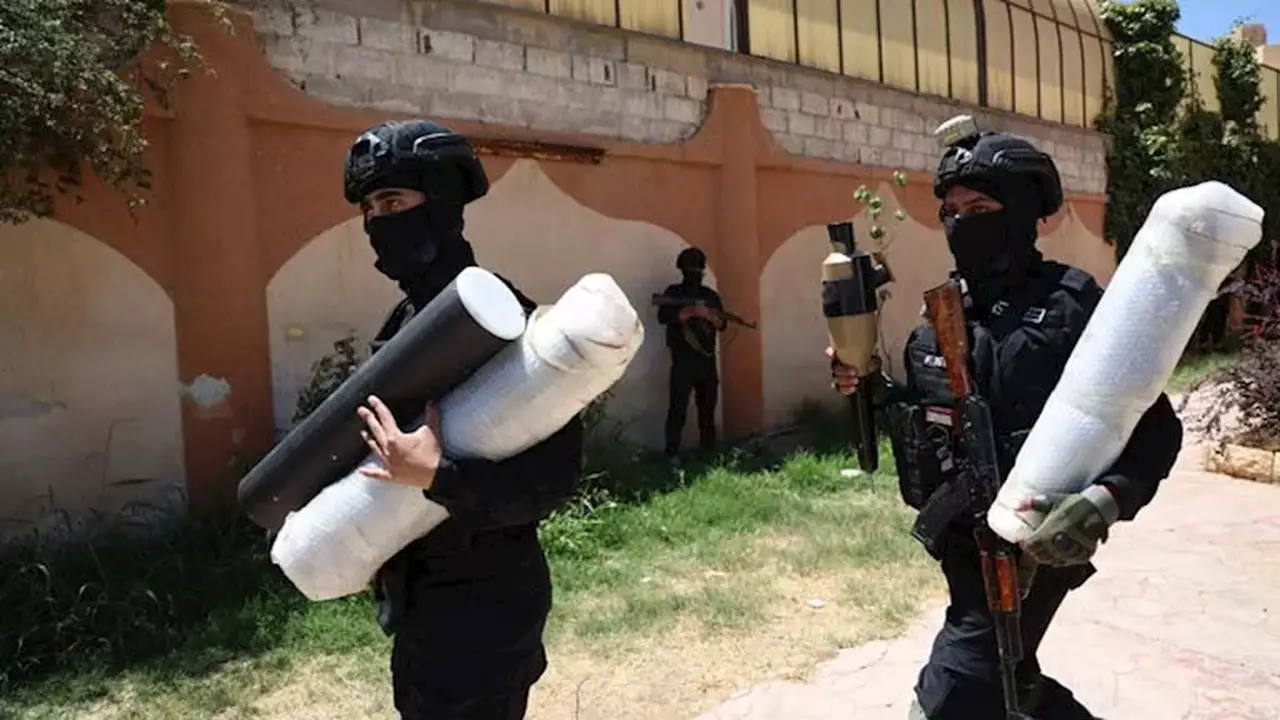 سوريا تُعلن إحباط محاولة تهريب أسلحة نوعية من العراق لصالح حزب الله اللبناني (صور)