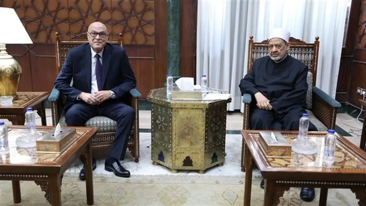 شيخ الأزهر يستقبل رئيس هيئة قضايا الدولة: العدالة وسيادة القانون أساس قيام الدول