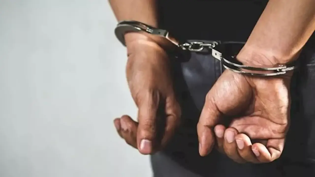 القبض على 4 أشخاص بتهمة الاعتداء على عامل ووالدته بسبب خلافات الميراث في الشرقية