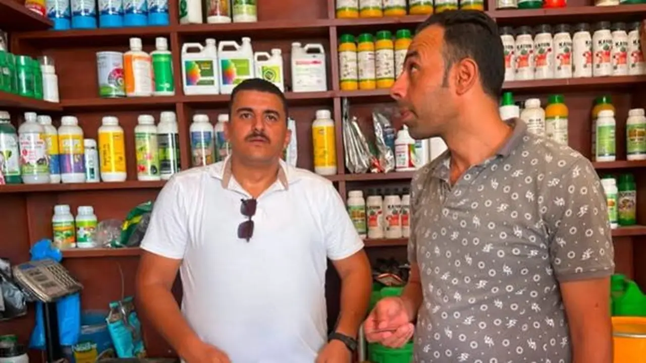 ضبط سيارة توزع مبيدات زراعية منتهية الصلاحية في البحيرة