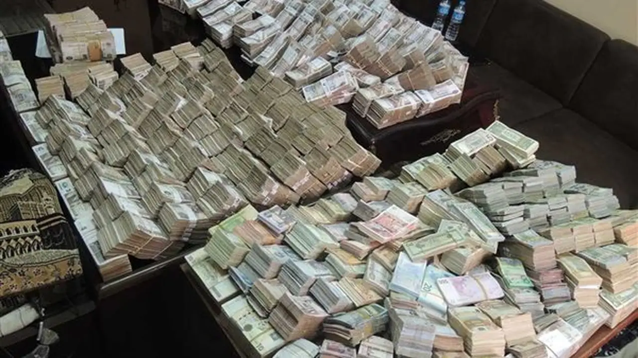 ضبط قضايا الاتجار في العملة بقيمة 6 ملايين جنيه خلال 24 ساعة