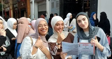 طلاب الثانوية العامة يستعدون لامتحان الكيمياء والجغرافيا غدًا