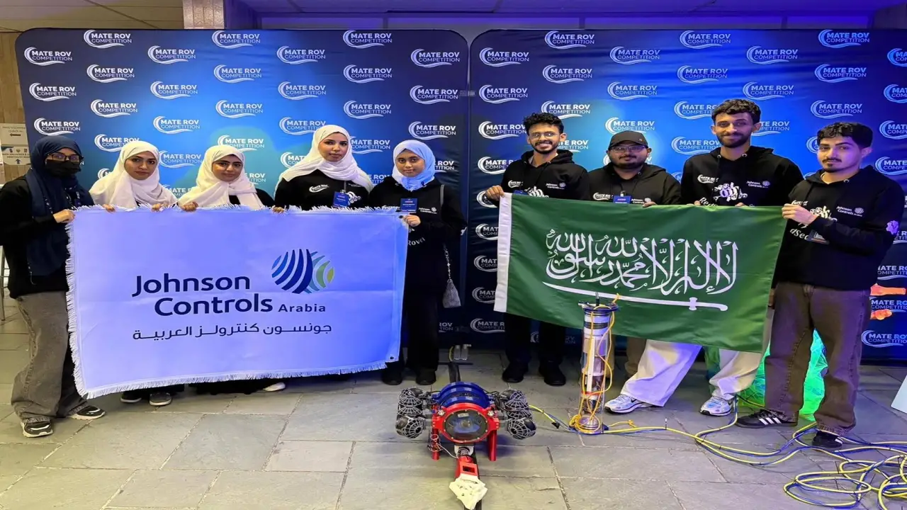 طلبة جامعة الملك عبدالعزيز يحققون المركز السابع عالميًا في بطولة الروبوتات الغواصة بكندا