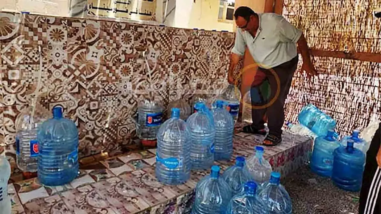 طوابير انتظار أمام آبار المياه الجوفية في طور سيناء: الأهالي يبحثون عن العذوبة والنقاء – صور