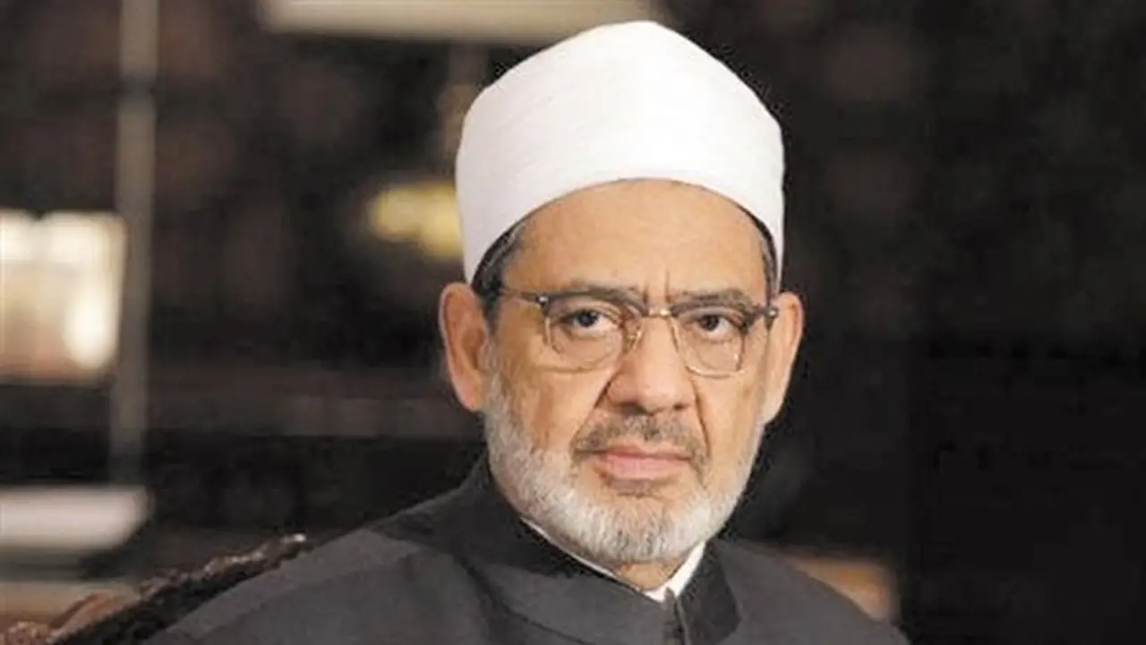 شيخ الأزهر يعزي أمير قطر في وفاة الأمير الوالد الشيخ حمد بن خليفة