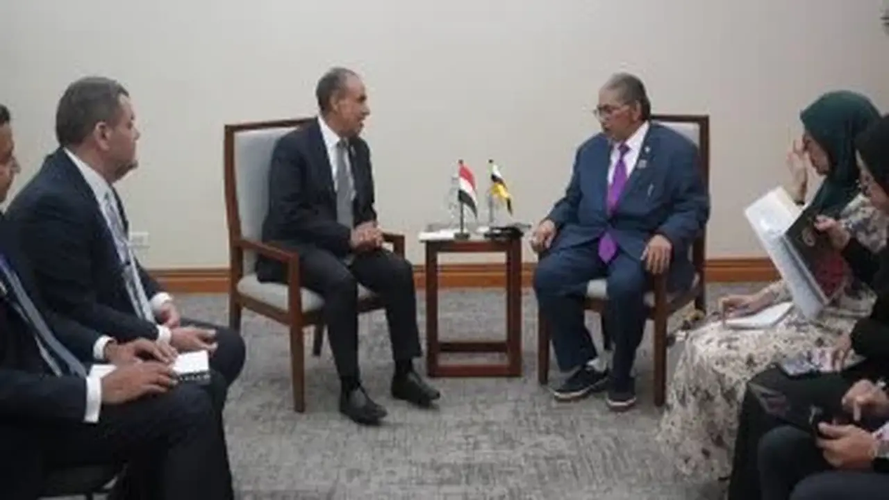 وزير الخارجية المصري يبحث مع نظيره البروناوي تعزيز العلاقات الثنائية