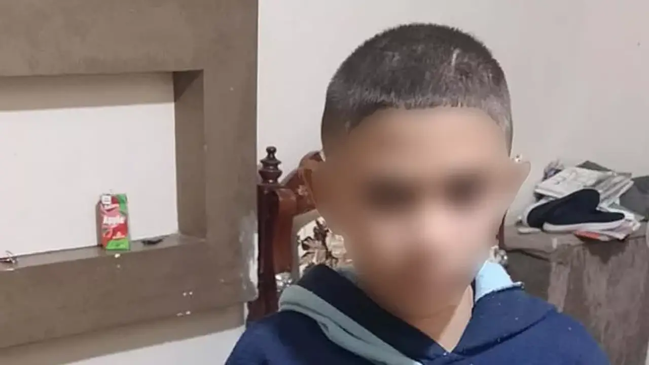 الحكم بالسجن المؤبد على زوجة أب بتهمة تعذيب طفل في الفيوم