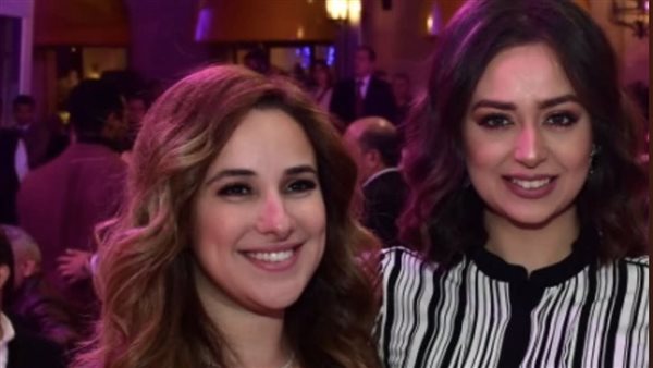 شيري عادل تدعم هبة مجدي في محنتها الصحية