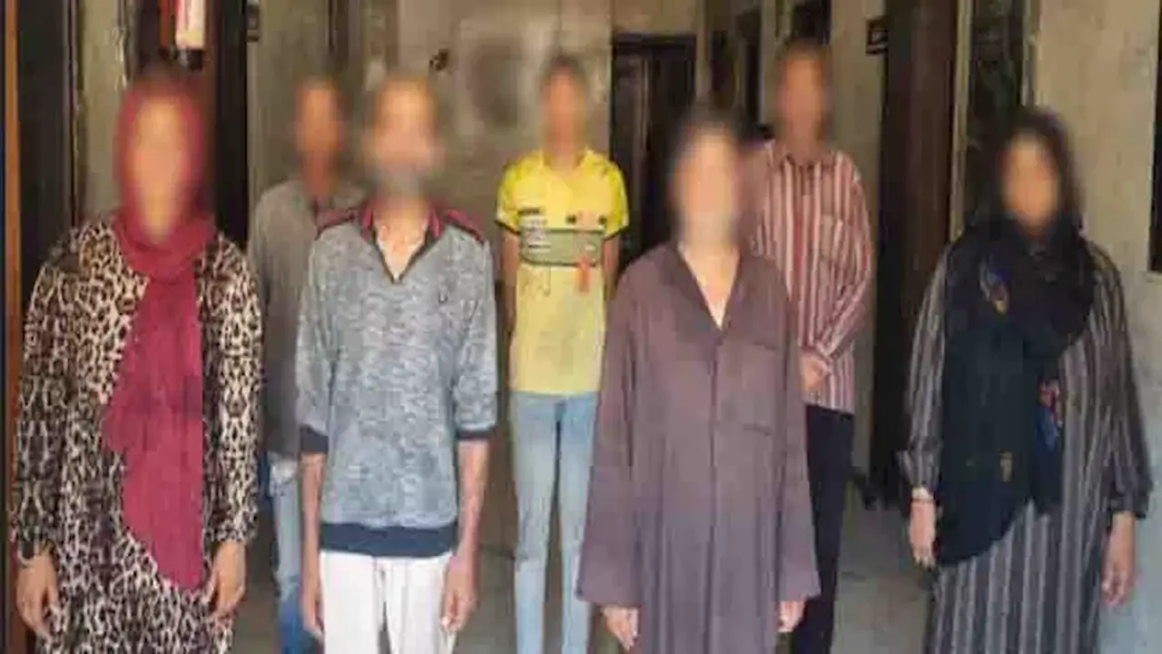 ضبط 8 متهمين في عصابة تسول تستغل 12 طفلاً لبيع السلع بالقاهرة