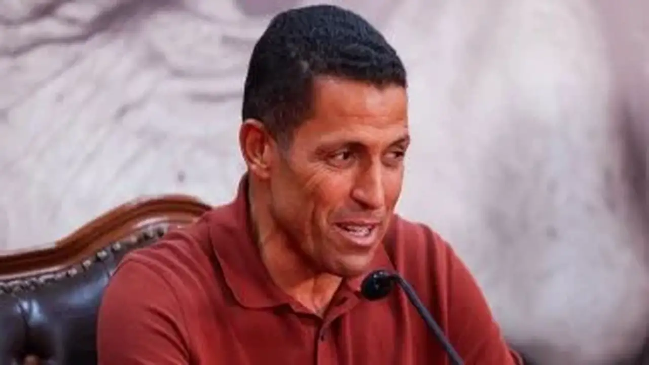 عموتة يدعو لاعبي الأهلي للراحة الذهنية بعد مونديال 2026