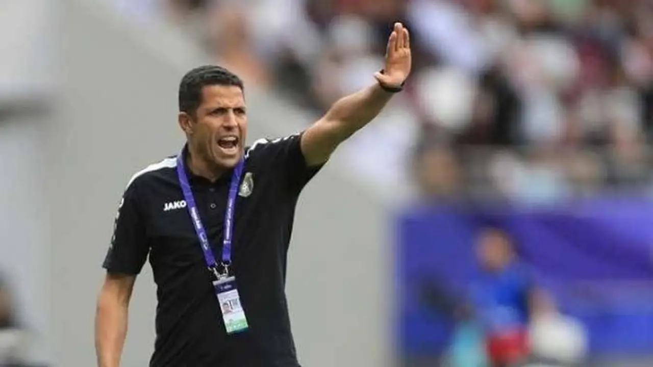 عموتة يمنح لاعبي الأهلي الدوليين إجازة لمدة أسبوعين بعد كأس العالم