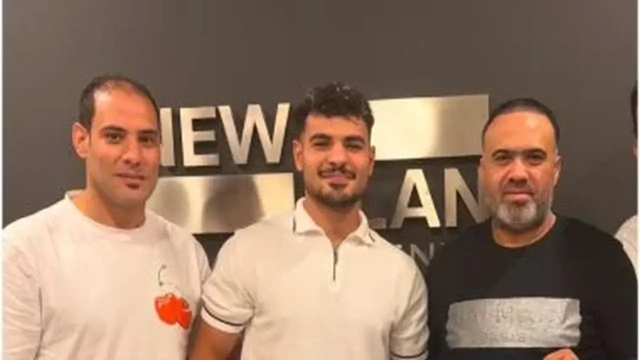غزل المحلة يوقع مع شتا وعمرو جمعة استعدادًا للموسم الجديد