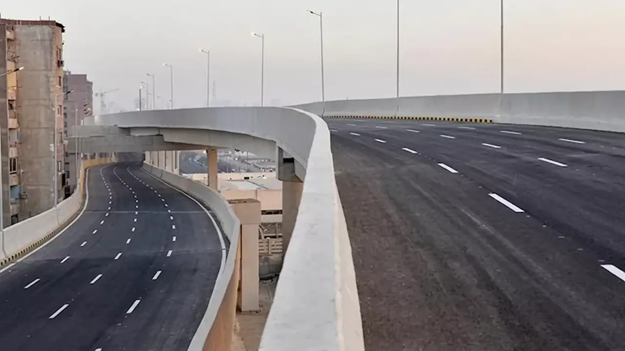إغلاق كلي بمحور الفريق كمال عامر مع محور 26 يوليو.. التحويلات البديلة المتاحة