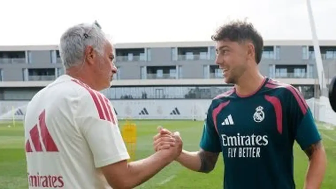 فالفيردي يعود إلى تدريبات ريال مدريد وسط استقبال خاص من مورينيو