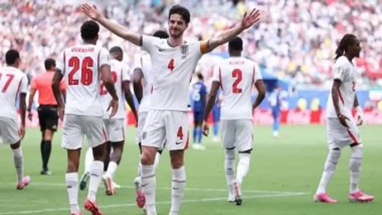 إنجلترا تتفوق على فرنسا برباعية في الشوط الأول بكأس العالم 2026