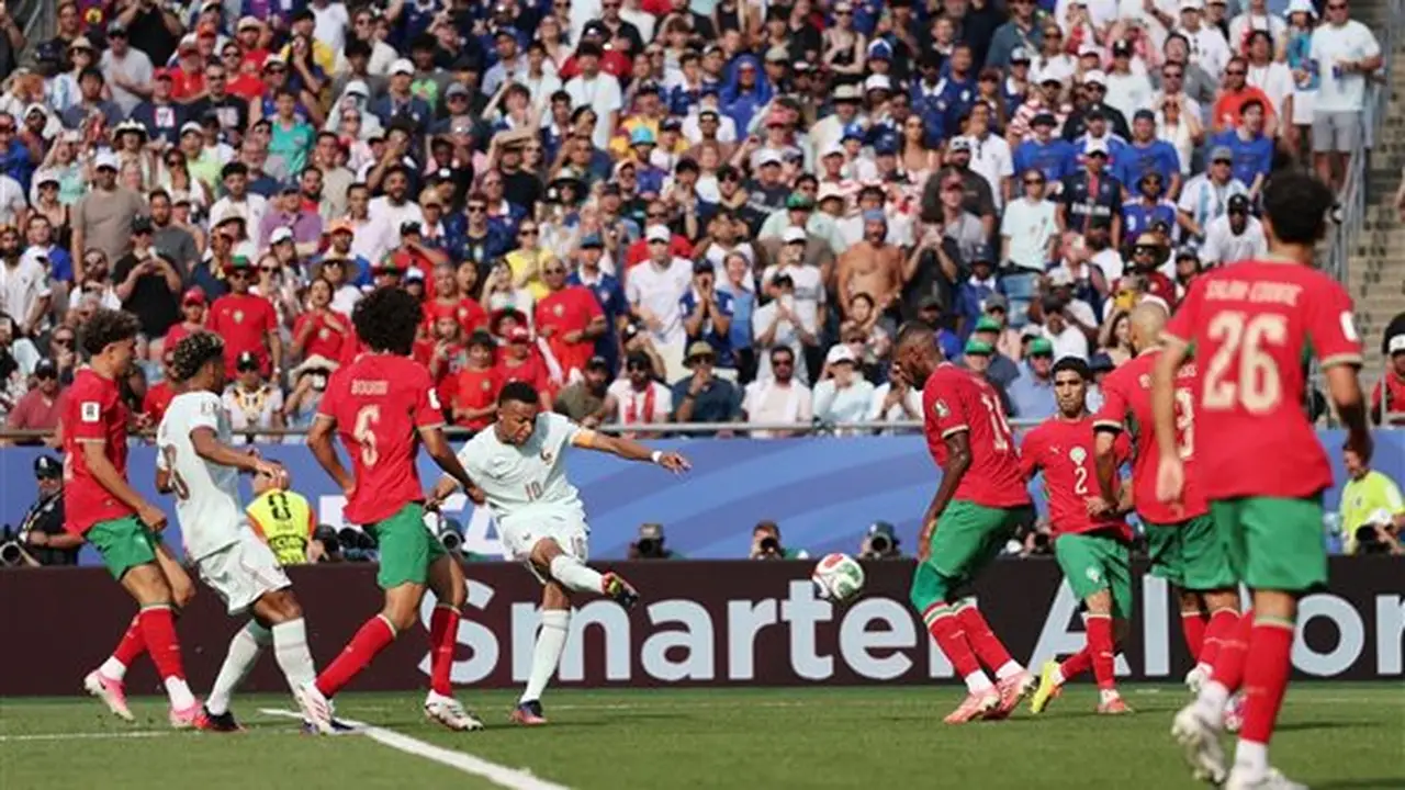 مبابي وديمبيلي يحققان ثنائية لفرنسا أمام المغرب في 6 دقائق