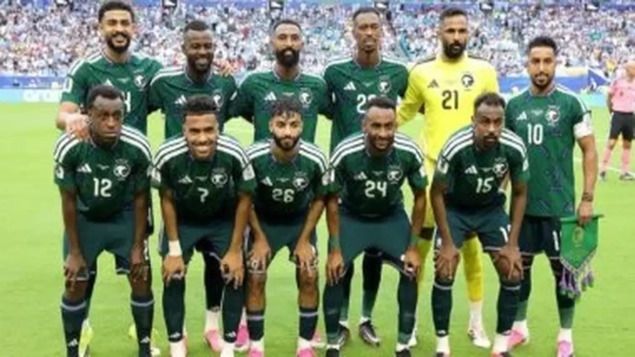 قرار الاتحاد السعودي بتعيين مساعدين وطنيين للأندية: كيف يمكن أن يؤثر على مستقبل التدريب؟