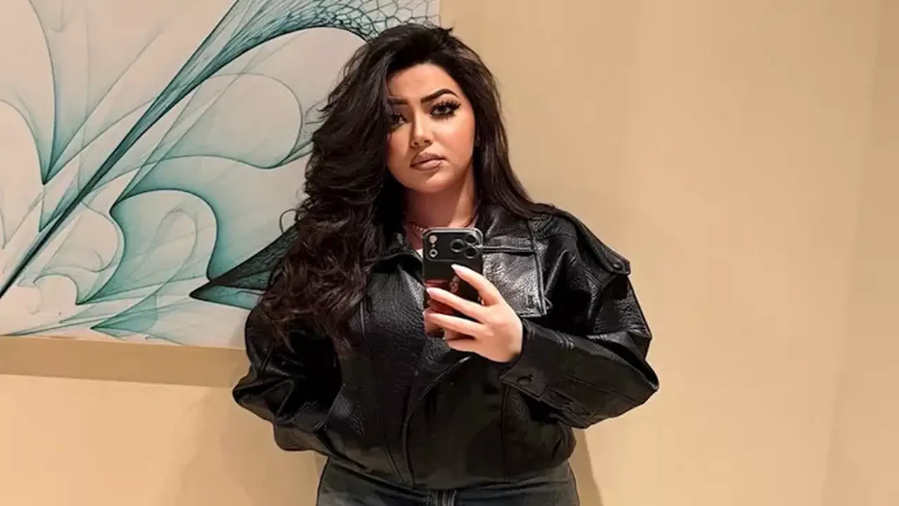 محكمة القاهرة تؤجل محاكمة محامٍ بتهمة سب وقذف المطربة رحمة محسن