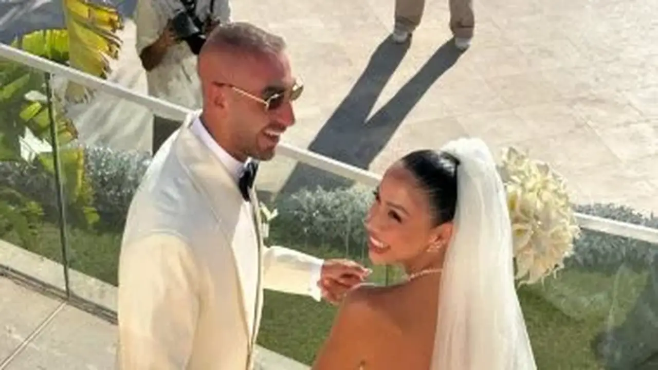 عمر عزب لاعب سلة الزمالك يحتفل بزفافه على الفنانة ريم عامر ويشارك صوراً مميزة