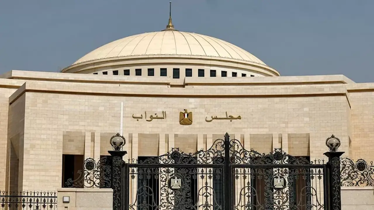 مجلس النواب يحيل 38 اقتراحًا برغبة للحكومة لتطوير الخدمات بالمحافظات