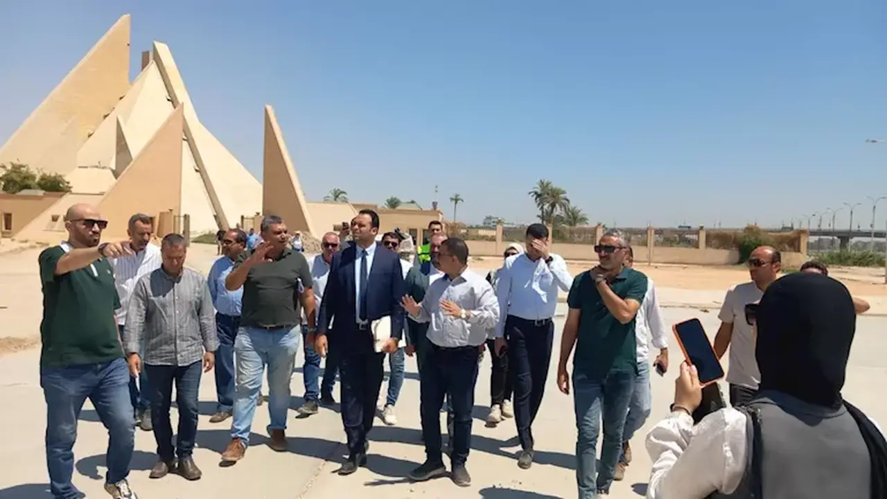 لجنة المشروعات بمجلس الوزراء تتابع تقدم العمل في المتحف الآتوني بالمنيا