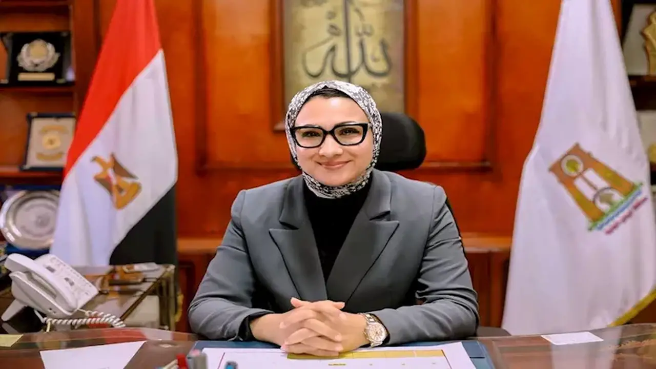 محافظ الوادي الجديد تعلن عن مواعيد جديدة لعمل عمال النظافة لحمايتهم من موجة الحر